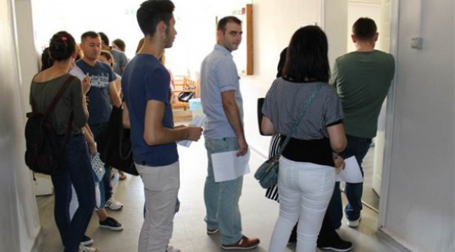 Edirne'de KPSS Başvuru Kuyruğu