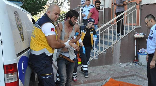 Karakola Sığınan Genç Merdivenlere Yığıldı