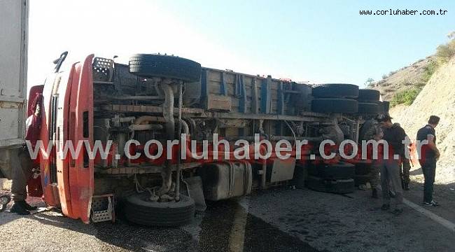 TIR Devrildi, 1 Yaralı