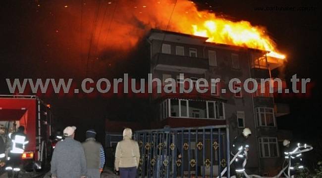 4 Katlı Binada Çıkan Yangın Korkuttu