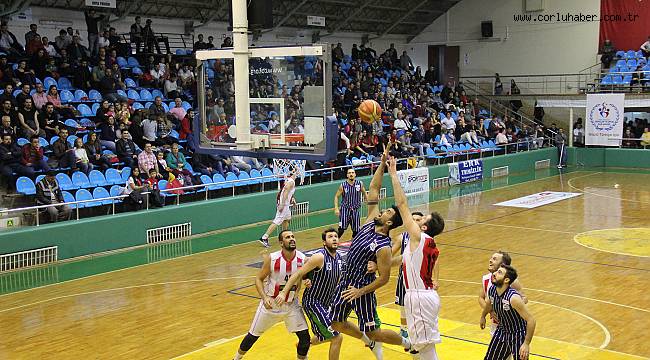 Çorlu Belediye Son Saniye Üçlüğüyle Güldü