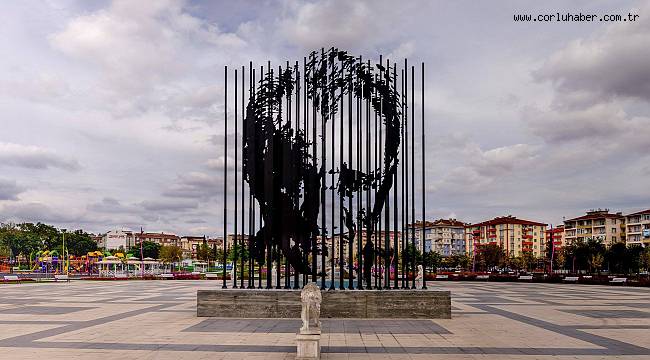 Cumhuriyet Parkı’na Atatürk Silueti Yapıldı