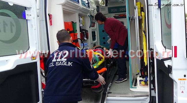 Otomobiller Çarpıştı, 3 Yaralı