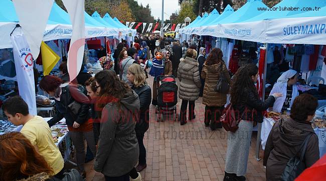 Başkan Eşkinat Geleneksel Kadın El Emeği Günü açılışına katıldı