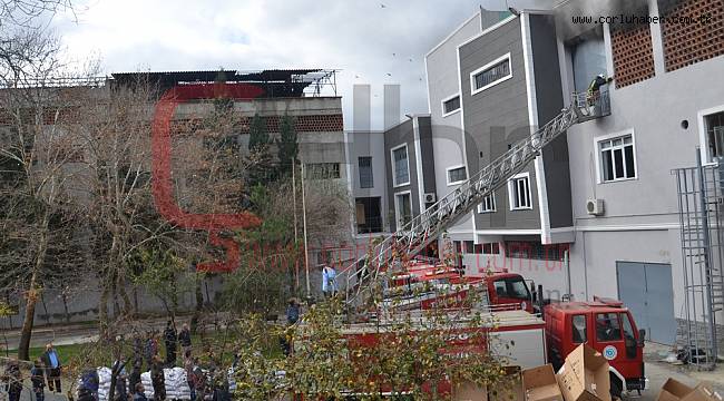 Fabrika Yangını Korkuttu