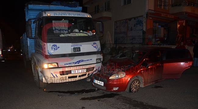 Kamyon ile Otomobil Çarpıştı, 1 Yaralı