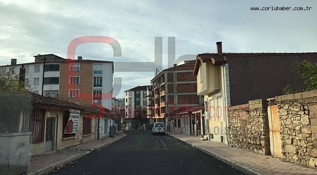 Sıcak Asfalt Serimi Devam Ediyor