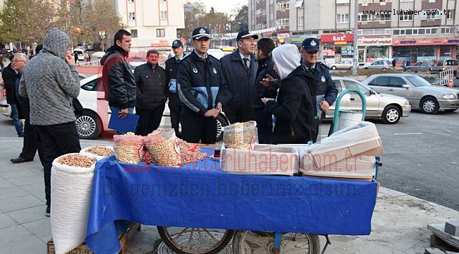 Zabıta ekipleri kaldırım işgallerine “Dur” dedi