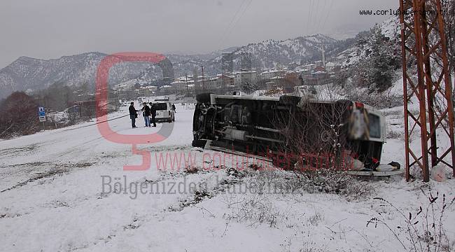 Minibüs Devrildi, 10 Yaralı