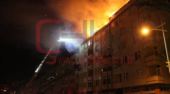 Okulda Çıkan Yangını Öğrenciler Gözyaşlarıyla İzledi