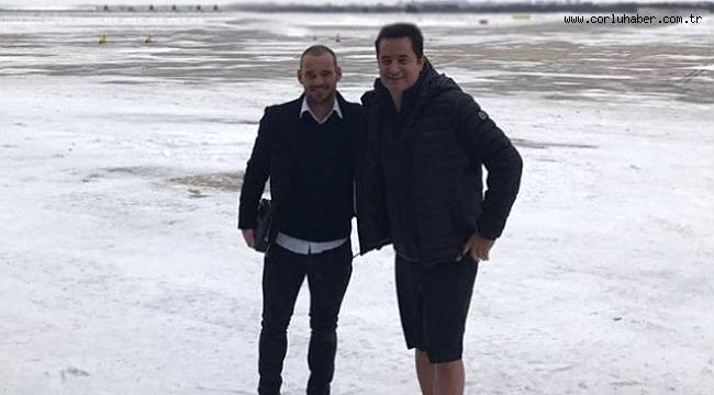 Acun ve Sneijder'ın Uçağı Çorlu'ya İndi