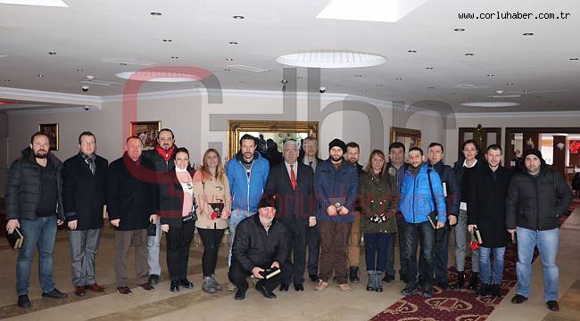 Başkan Yüksel Çalışan Gazetecileri Unutmadı   