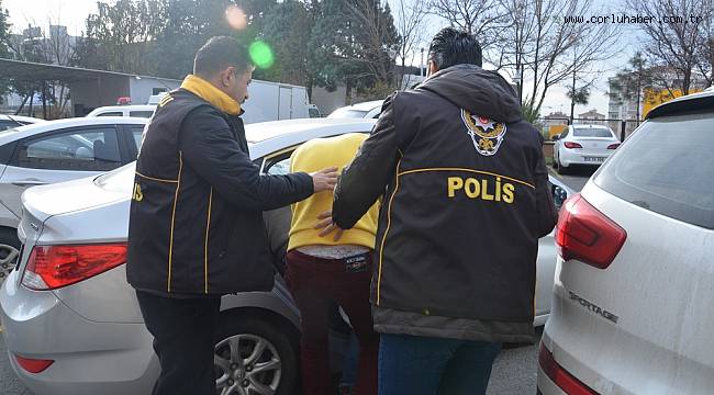 Cezaevi Firarisi Çatı Katında Yakalandı