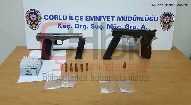 Şüphe Üzerine Durdurulan Araçtan Silah ve Uyuşturucu Çıktı