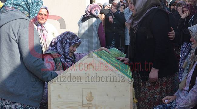 Gözyaşlarıyla Uğurlandı