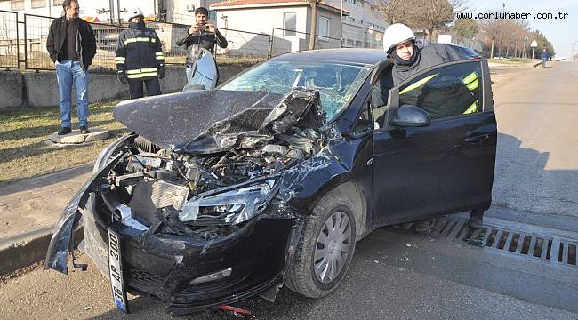 Kamyon İle Otomobil Çarpıştı, 6 Yaralı