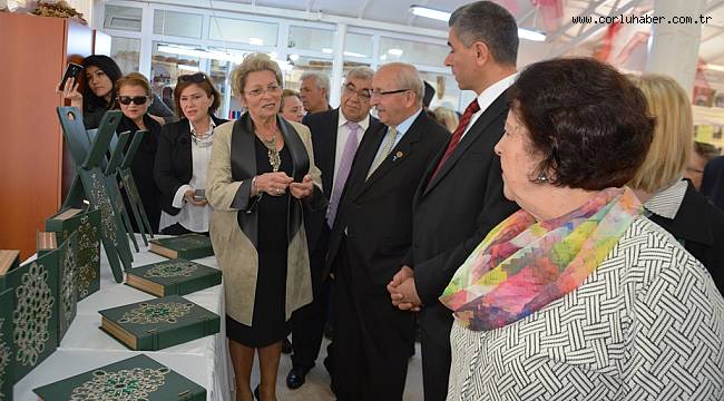 Başkan Albayrak Huzurevindeki Sergileri Gezdi