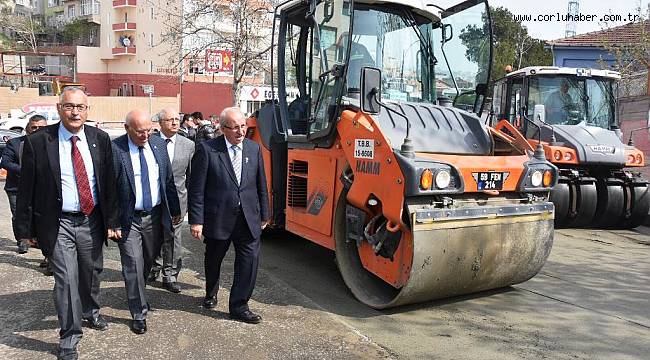 Albayrak, "Bu Yıl Yoğun Bir Yol Çalışması Olacak"