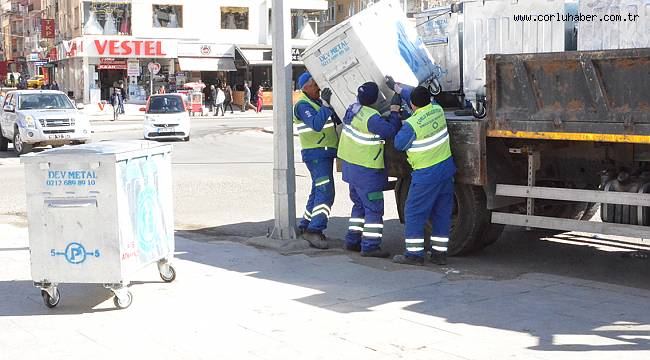 Çöp Konteynerleri Yenilenmeye Devam Ediyor