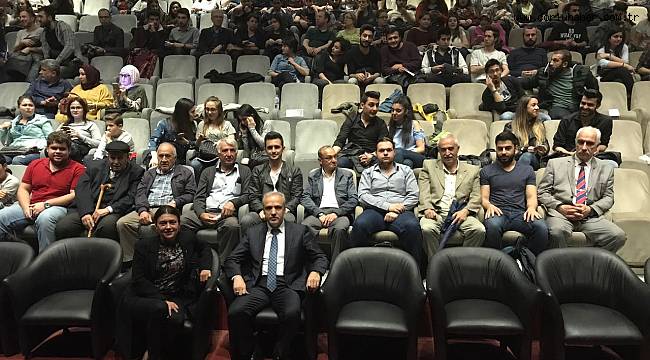 Gazilerin Gönüllü Torunlarıyla Tiyatro Keyfi