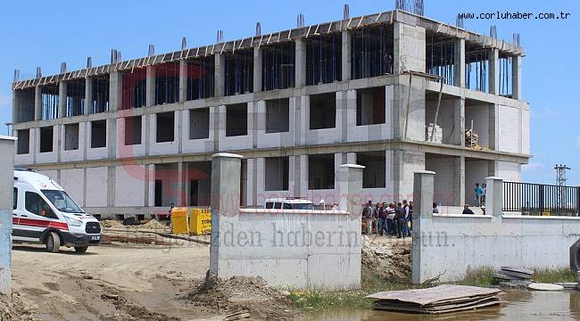 Göçük Altında Kalan İşçi Kurtarıldı