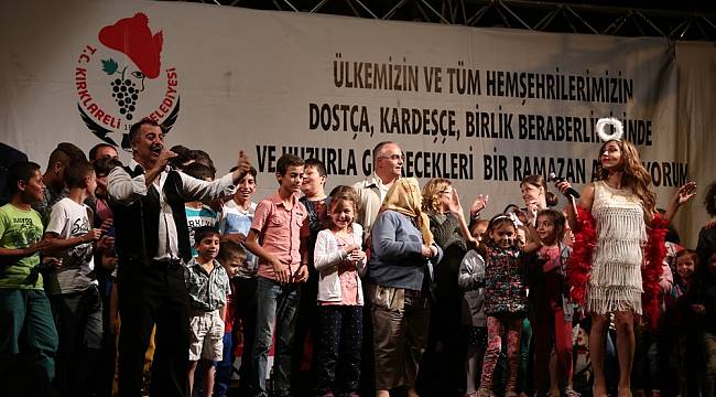 Her Mahallede Bir Eğlence