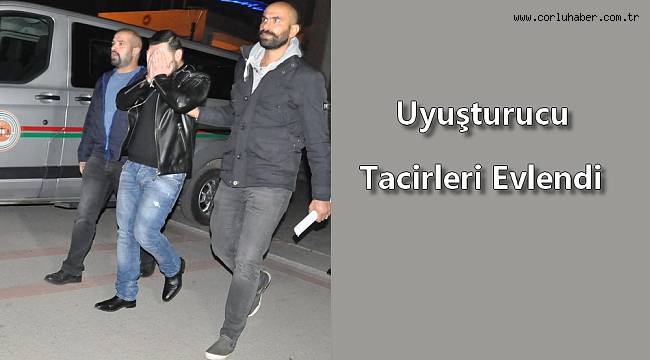 Uyuşturucu Tacirleri Cezaevinde Evlendi