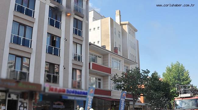 Tatile Giden Çiftin Evinde Yangın Çıktı