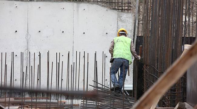 ​​​​​​Otopark İnşaatı Çalışmaları Durmadan Devam Ediyor