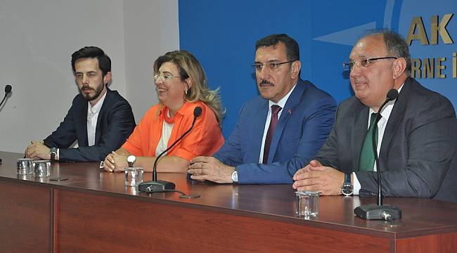 Tüfenkci, "Türkiye Üç Kat Büyüdü"