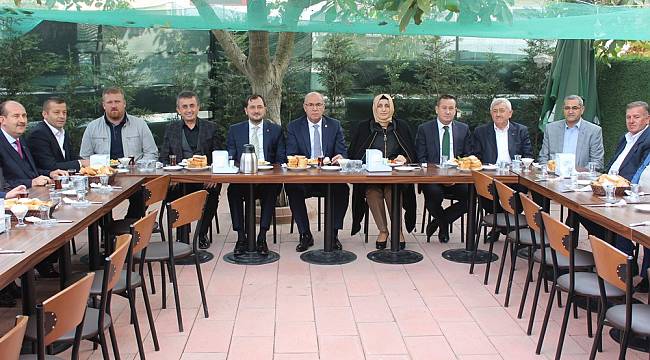 AK Parti Ergene’de Muhtarlar ve Basın Mensupları ile Bir araya Geldi