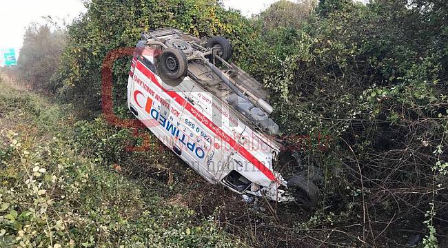 Ambulans Şarampole Uçtu, 1 Yaralı