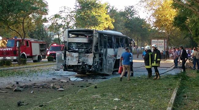 Polis Aracına Bombalı Saldırı