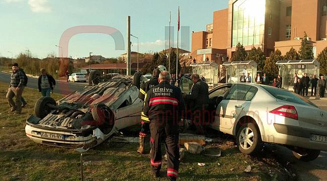 Ölüm Kavşağında Kaza, 3 Yaralı