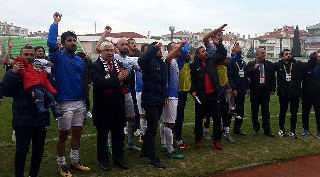 Sporcularımızı Tebrik Ediyorum