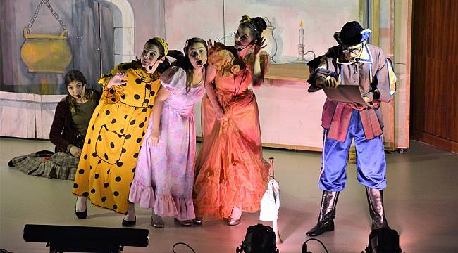 Süleymanpaşa Belediyesi Çocukları Masal Diyarlarına Götürüyor