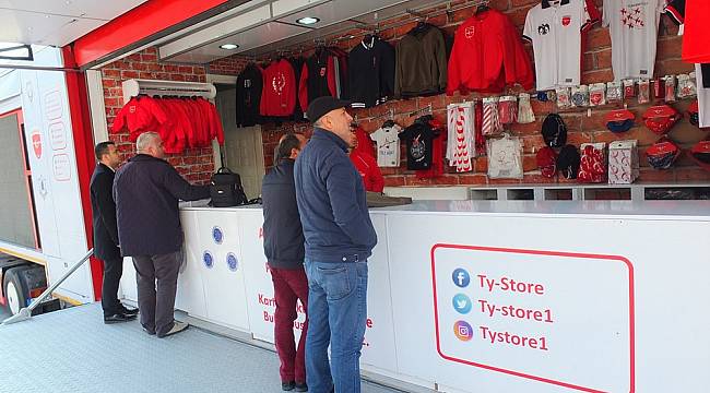 Türk Yıldızları'nın Gezici TIR'ı İlgi Odağı Oldu