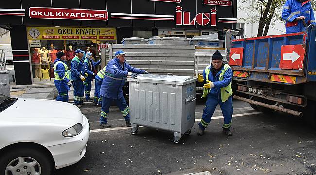 Kumyol Caddesi’nde Çöp Konteynerleri Yenilendi