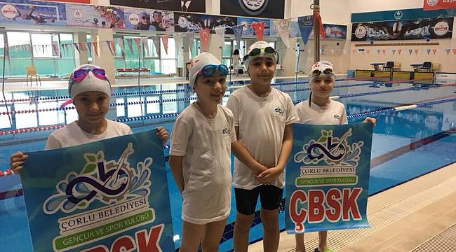 Minik Yüzücülerden Büyük Başarı
