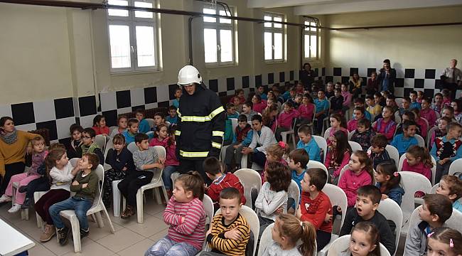 Öğrencilere Uygulamalı İtfaiye Eğitimi