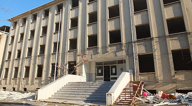 Yıkılıp Yerine Okul Yapılacak