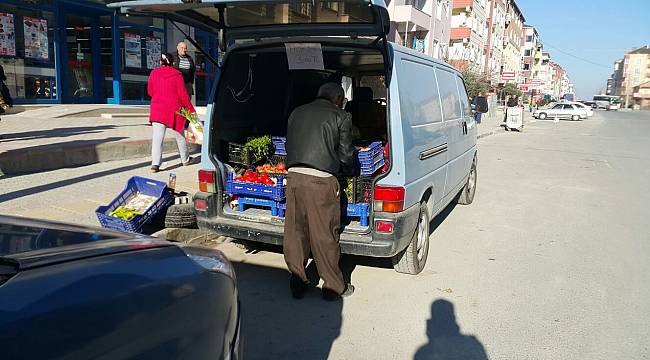 Zabıta Kapaklı'da Seyyar Satıcılara Göz Açtırmıyor
