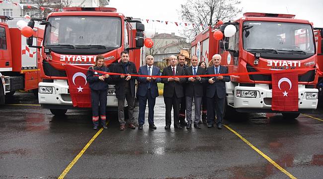 6 Modern İtfaiye Aracı Çorluluların Hizmetine Sunuldu