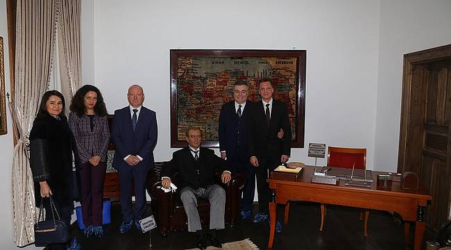 Bulgar Heyet Atatürk Evi’ne Hayran Kaldı