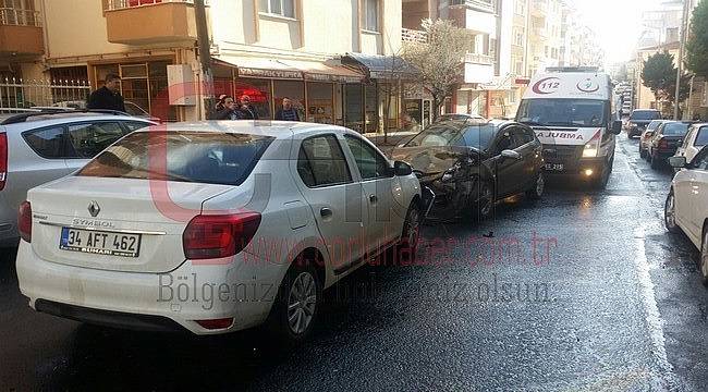 Cep Telefonu Kazaya Neden Oldu, 2 Yaralı