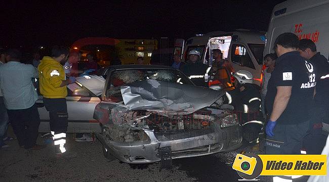 Alkollü Sürücü Önde Seyreden Otomobile Çarptı, 3 Yaralı