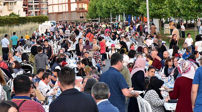 İftar Yemekleri Devam Ediyor