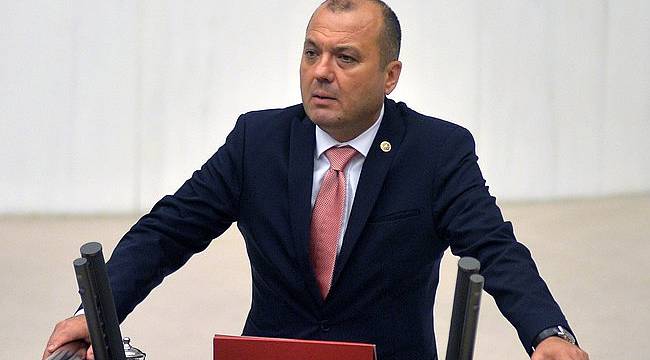 Vatandaşımız, Ekmek Yerken De Kara Kara Düşünecek