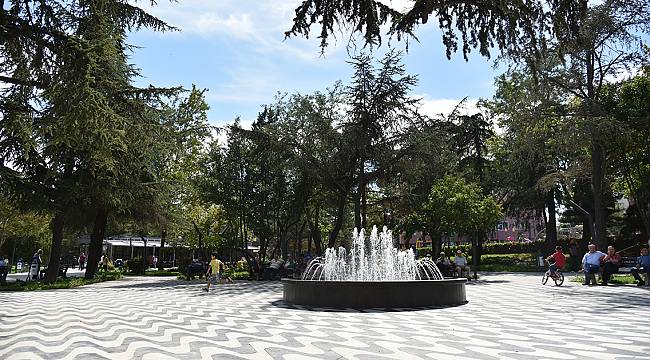 Atatürk Parkı ve Park Kafe Hizmetinizde