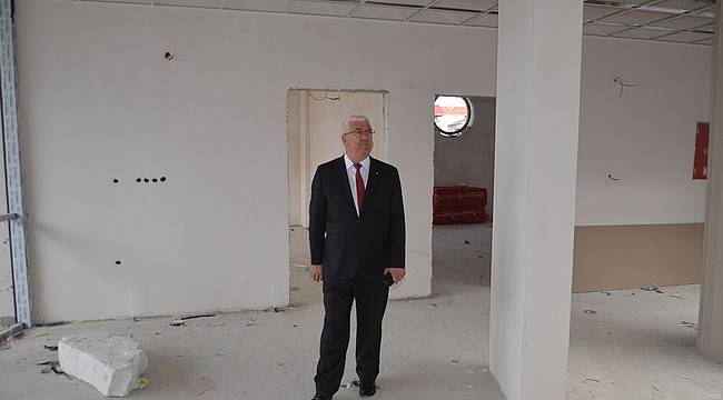 Başkan Yüksel Beren Bebek Çocuk Akademisindeki Çalışmaları İnceledi